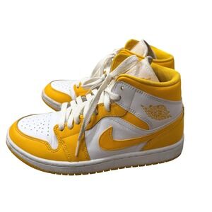 WMNS Nike Air Jordan 1 Mid University Gold-White (BQ6472-117) Size Womens 8.5